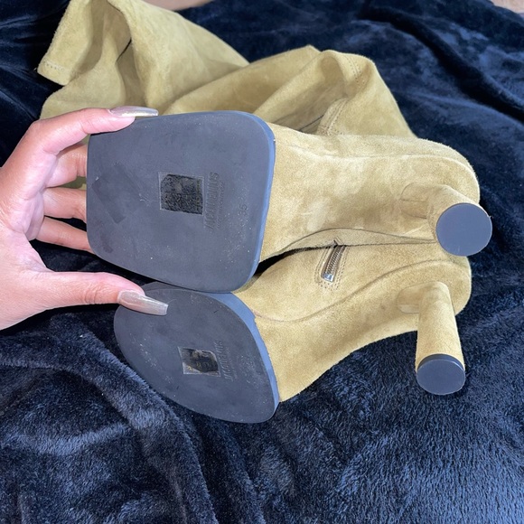 Jacquemus Les Bottes Carré Ronds boots in Khaki - Picture 11 of 14